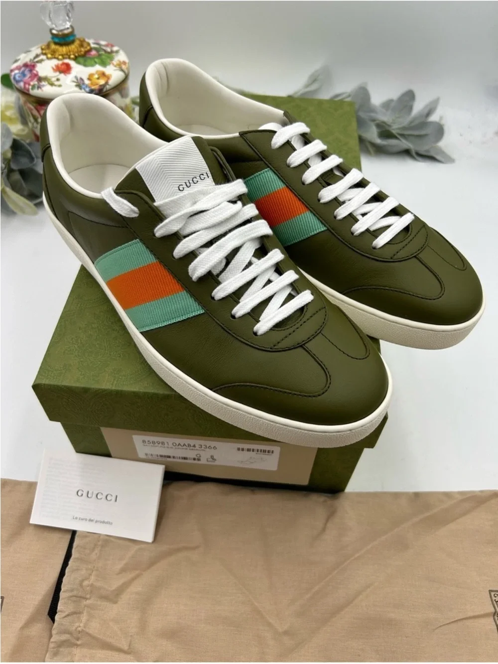 Men’s Gucci, leather web design sneakers size 8, fits nine US Italy